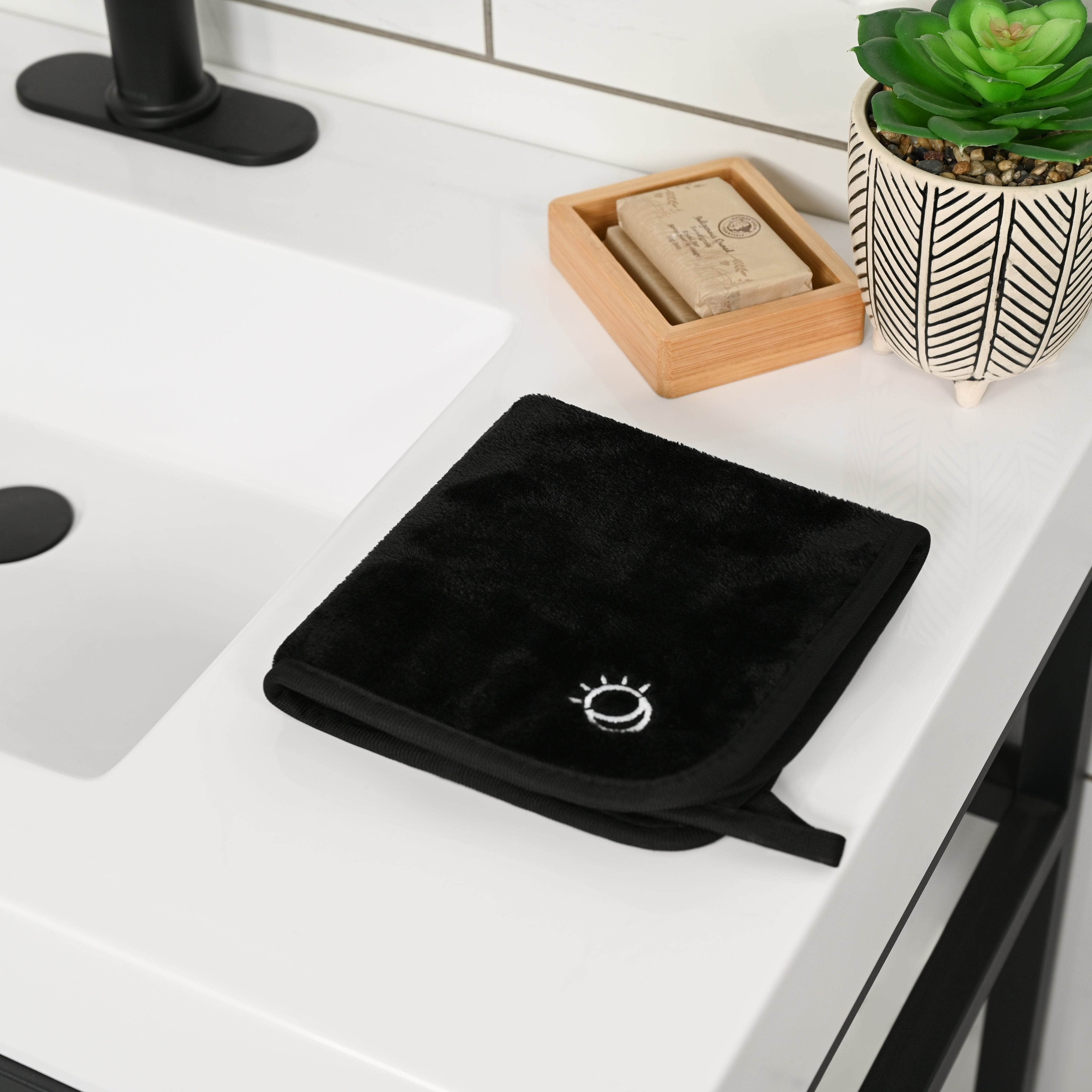 GlowAway Makeup Remover Cloth Set