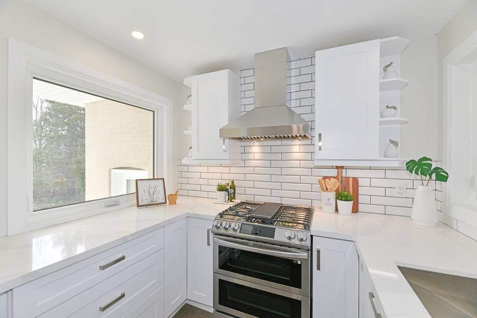 36 Inch 750 CFM Wall Mount Range Hood - VICTORY Twister