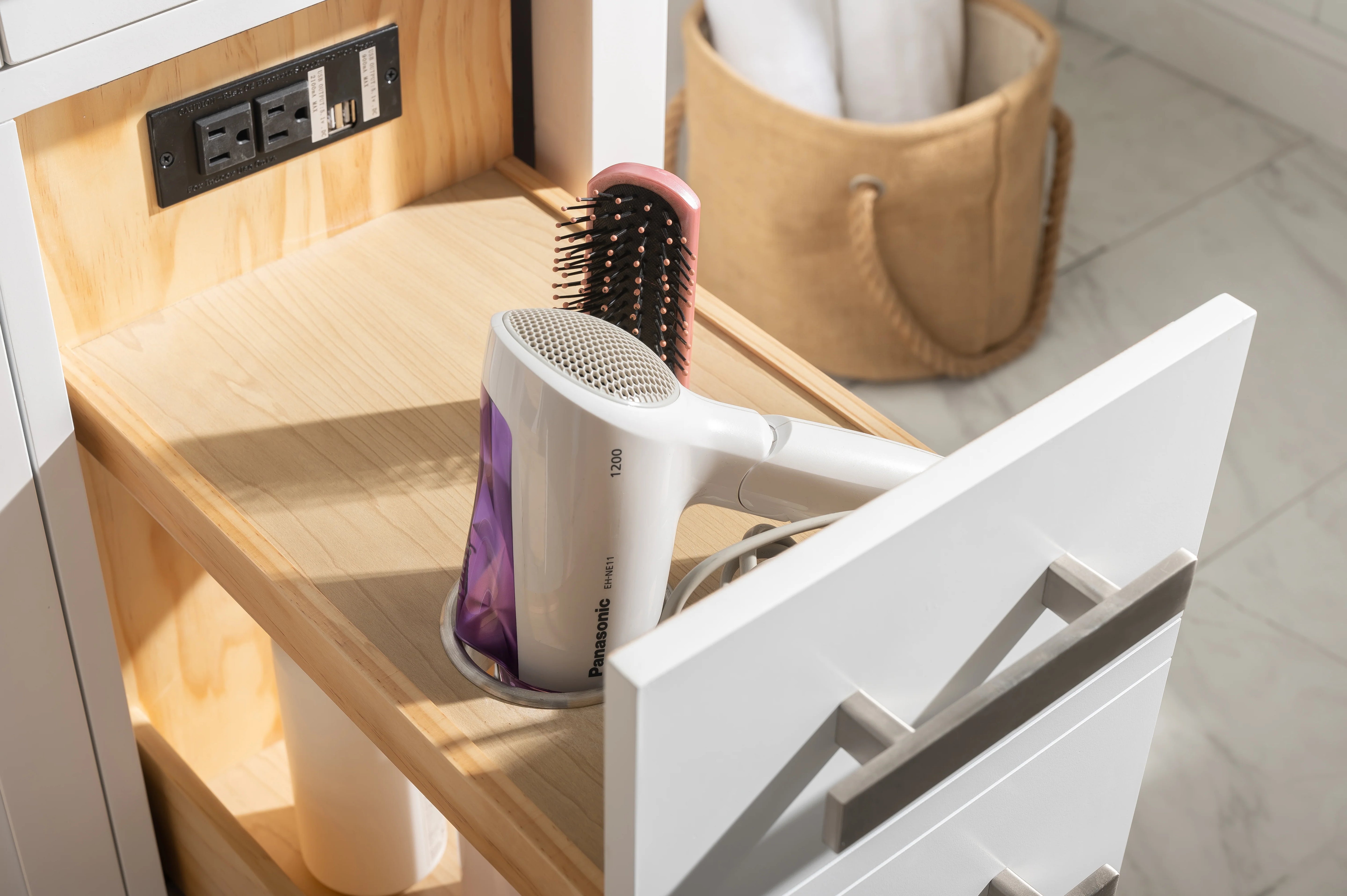 Valentino 84" Double Sink Vanity with White Quartz Top