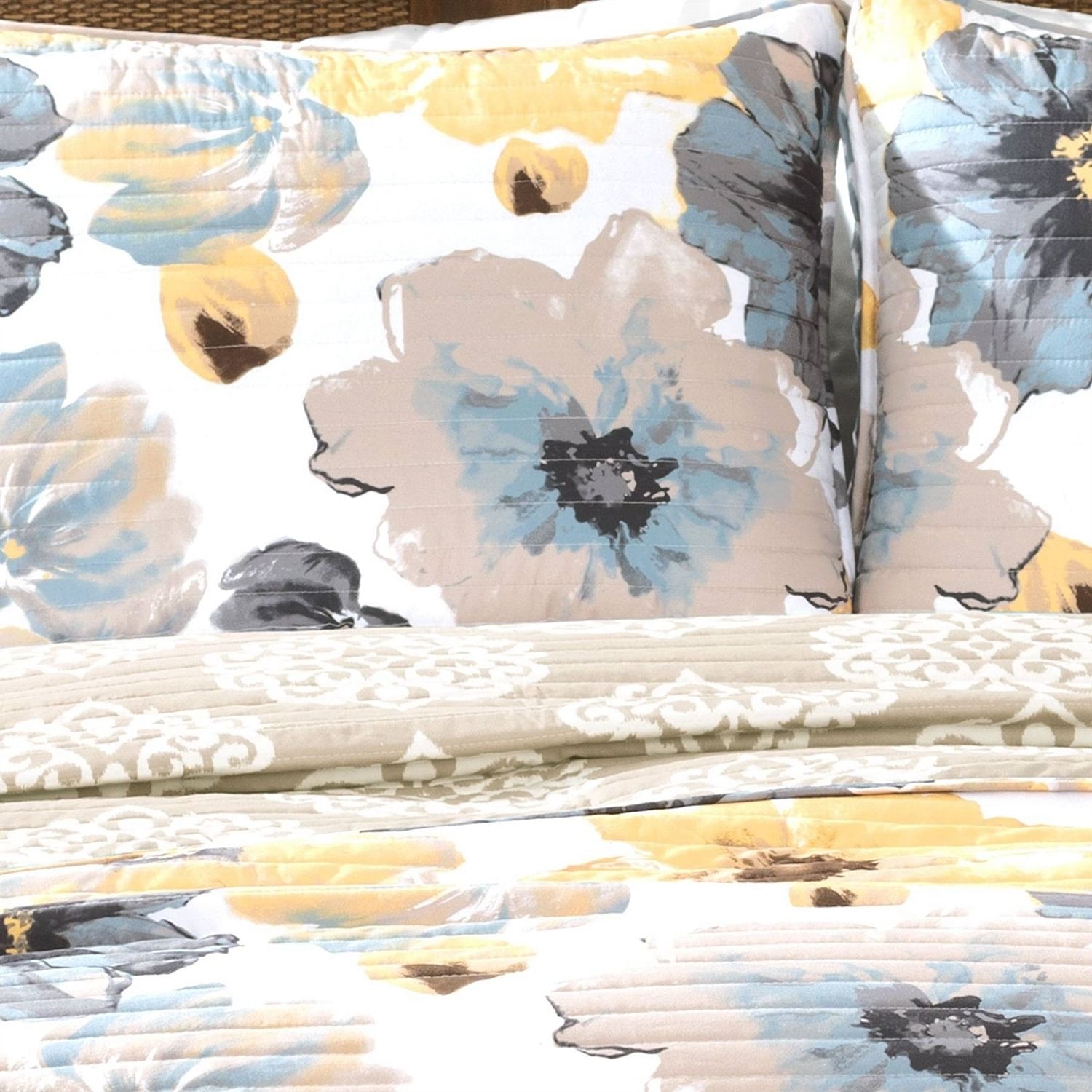 Full/Queen White Yellow Grey Flowers Lightweight Polyester Microfiber Quilt Set - Free Shipping