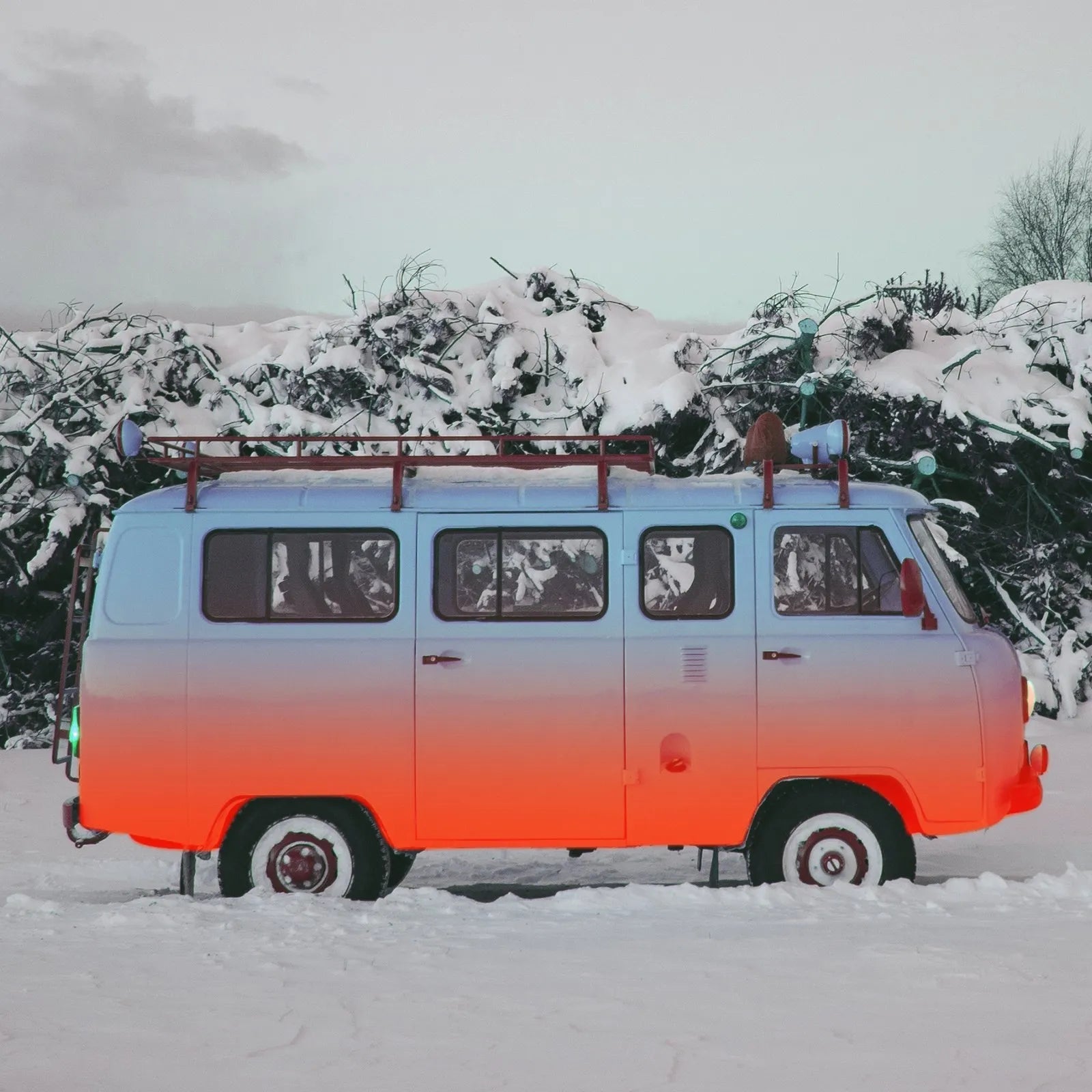 VEVOR Diesel Air Heater, 12V 2KW Diesel Heater with Remote Control and LCD Display, 10L Fuel Tank Diesel Parking Heater, Rapid Heating for RV, Trailer, Camper Van, Boat