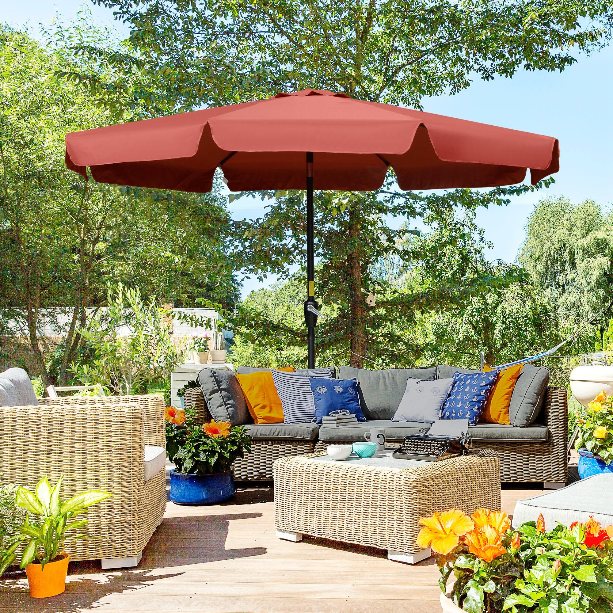 Outsunny Tilting Terrace: 8.5 ft Outdoor Market Table Umbrella Round with Crank Tilt, for Garden Backyard Deck, Wine Red Shade