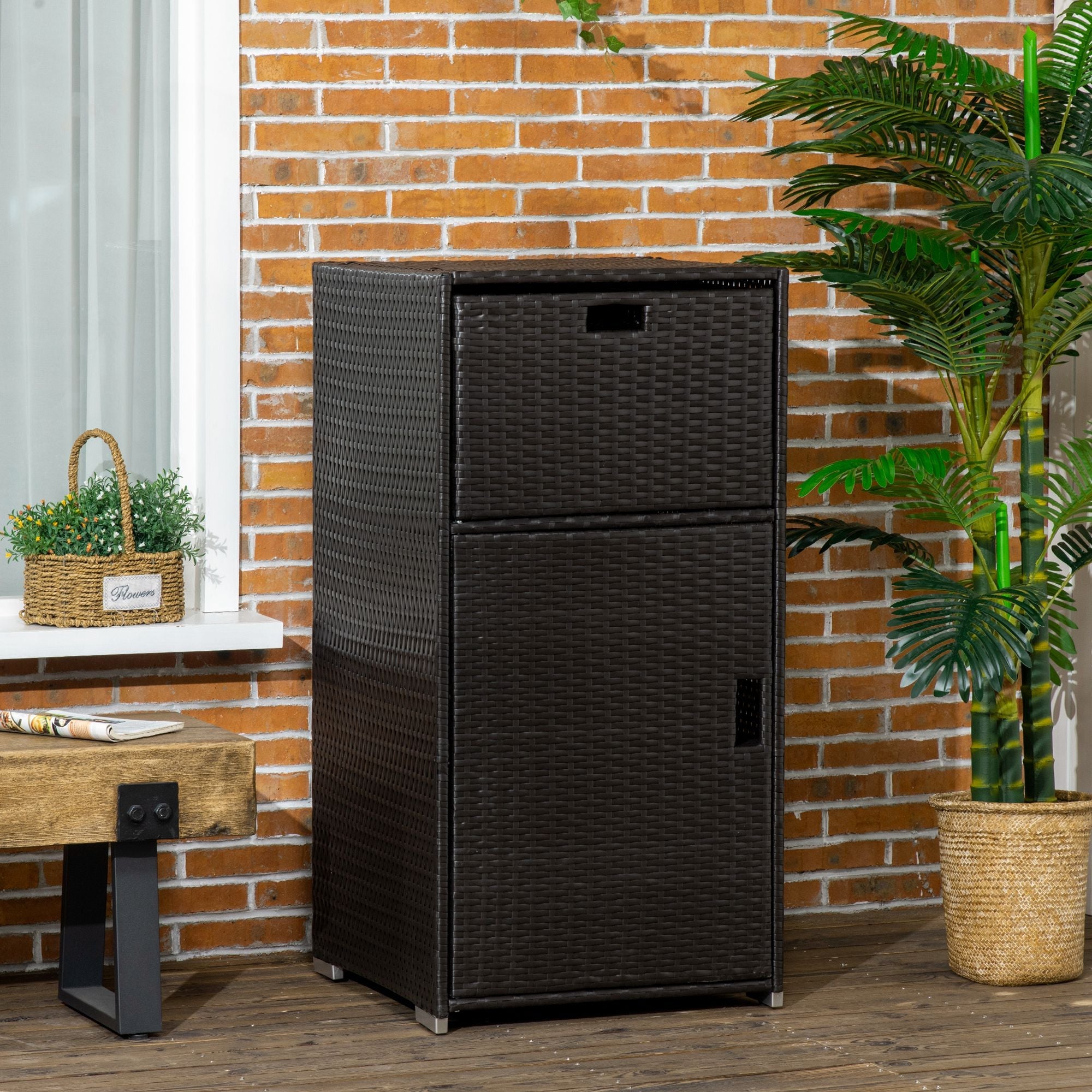 Outsunny Ratten Outdoor Towel Rack for Pool Towel Rack, Dark Brown