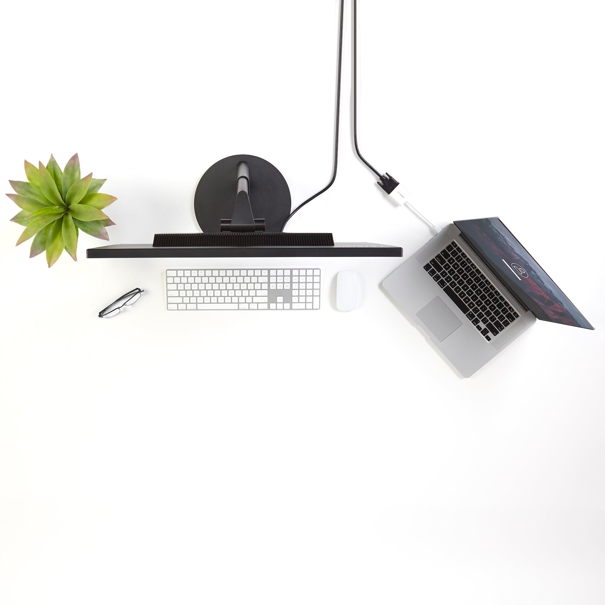 Mini DisplayPort to DVI Adapter - Mini DP to DVI-D Converter - 1080p Video - mDP or Thunderbolt 1/2 Mac/PC to DVI Monitor - mDP 1.2 to DVI Single-Link Adapter Dongle - White