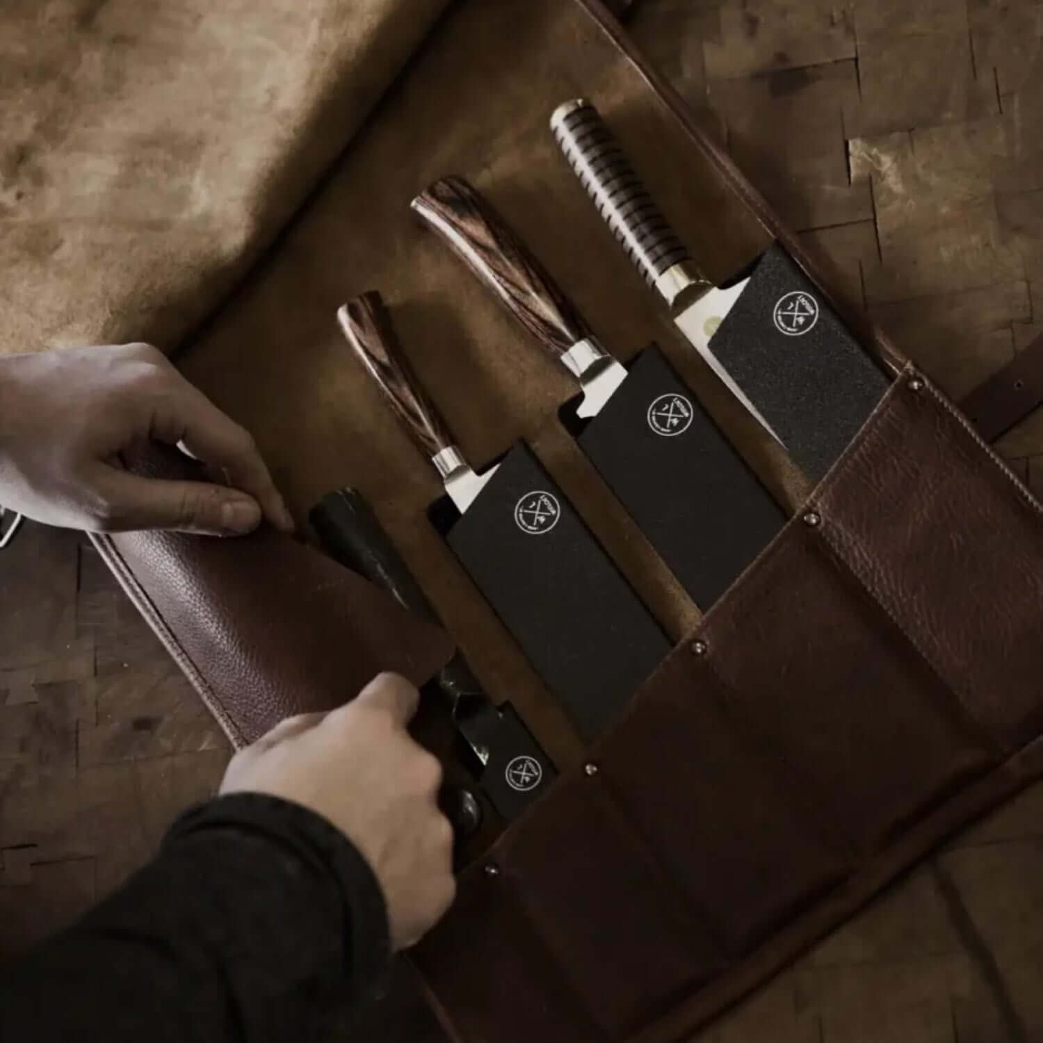 WITLOFT - Handmade leather Knife Role ( 5 Compartments)