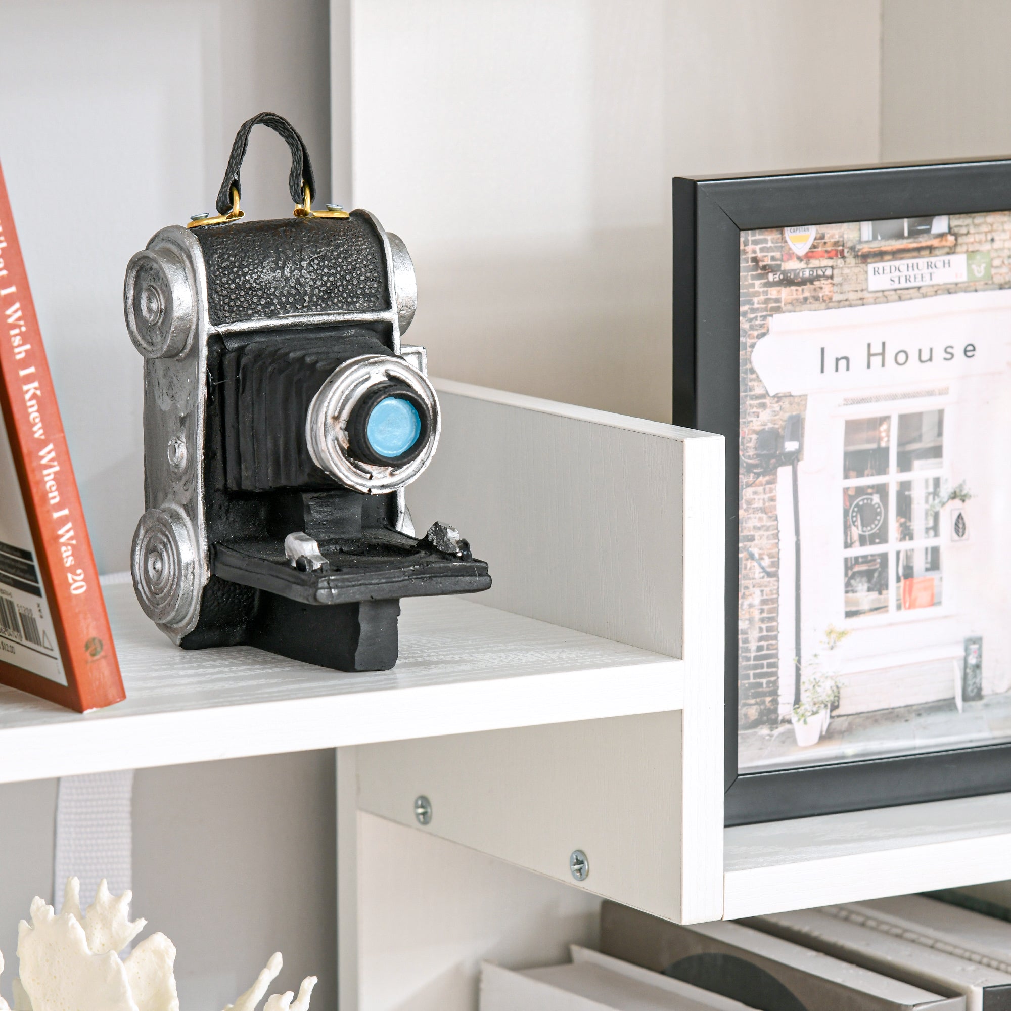 HOMCOM 6-Tier Tall Modern Bookcase: Floor Standing Shelving Unit for Living Room, Home Office, White