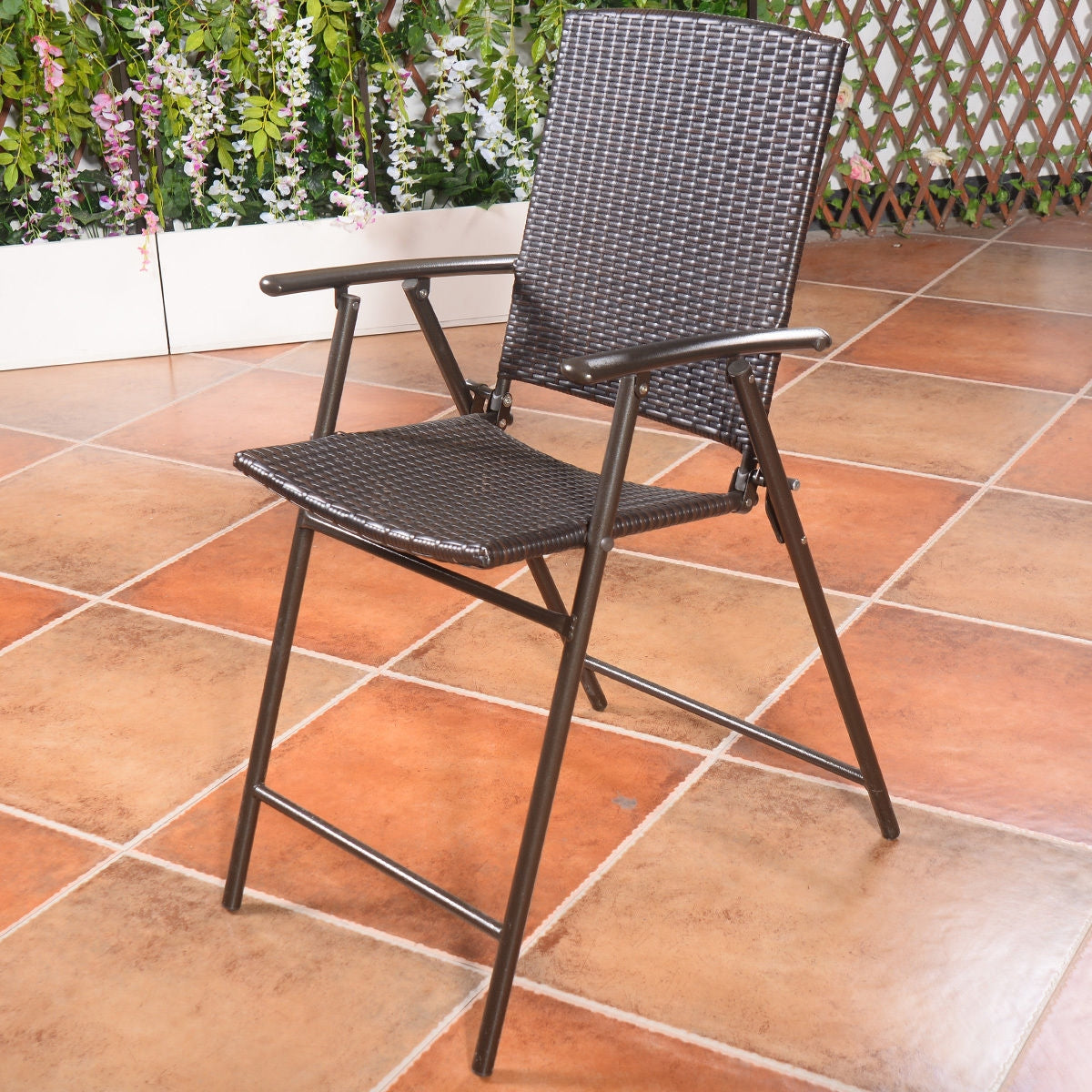 Set of 4 Folding Rattan Bar Chairs with Footrests and Armrests for Outdoors and IndoorsÂ