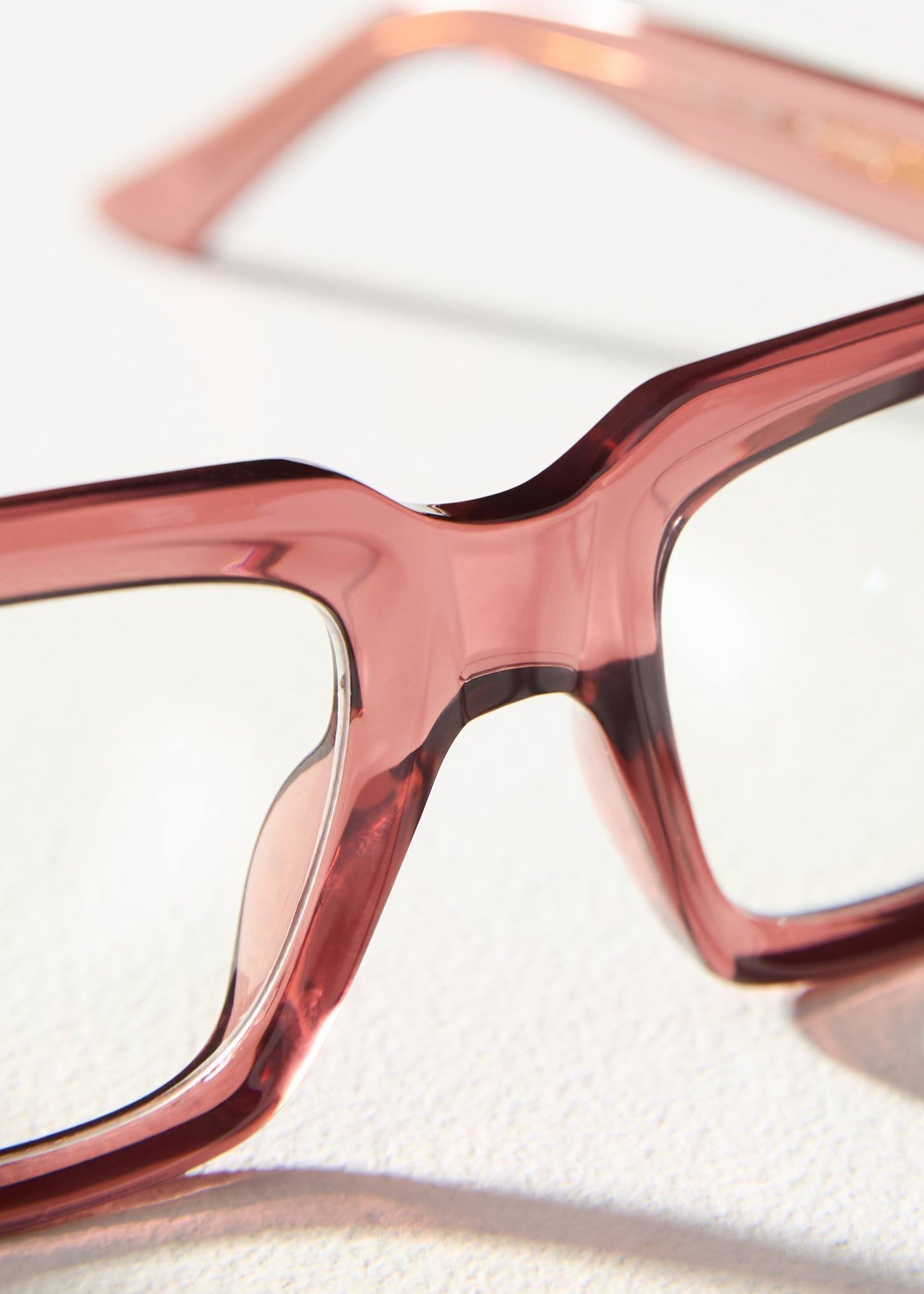 Spotlight Glasses - Rose