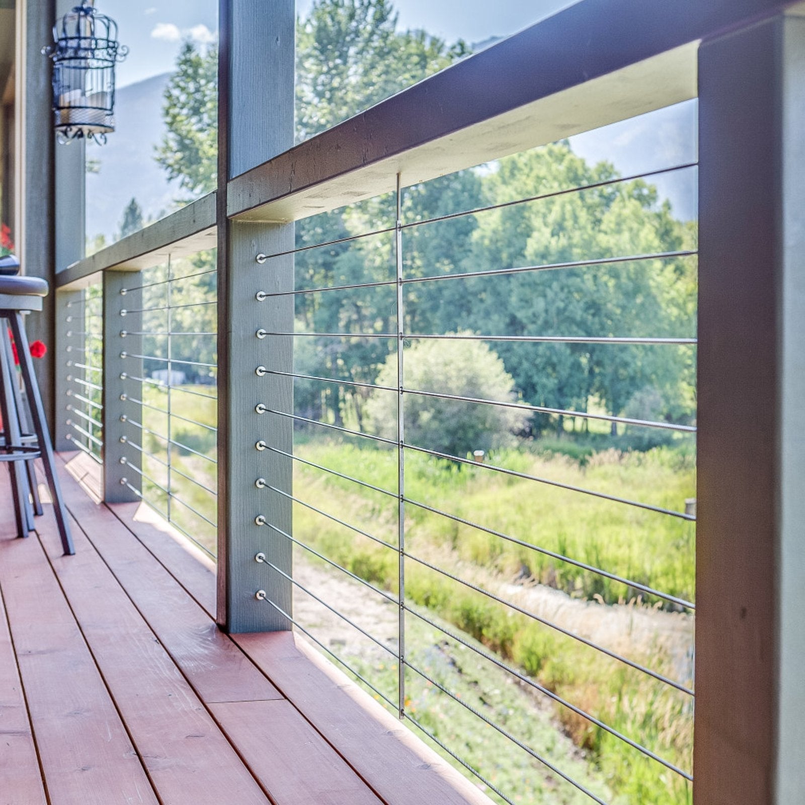 VEVOR 101 Pack T316 Stainless Steel Protector Sleeves for 1/8" Wire Rope Cable Railing, DIY Balustrade T316 Marine Grade, Come with A Free Drill Bit, Black