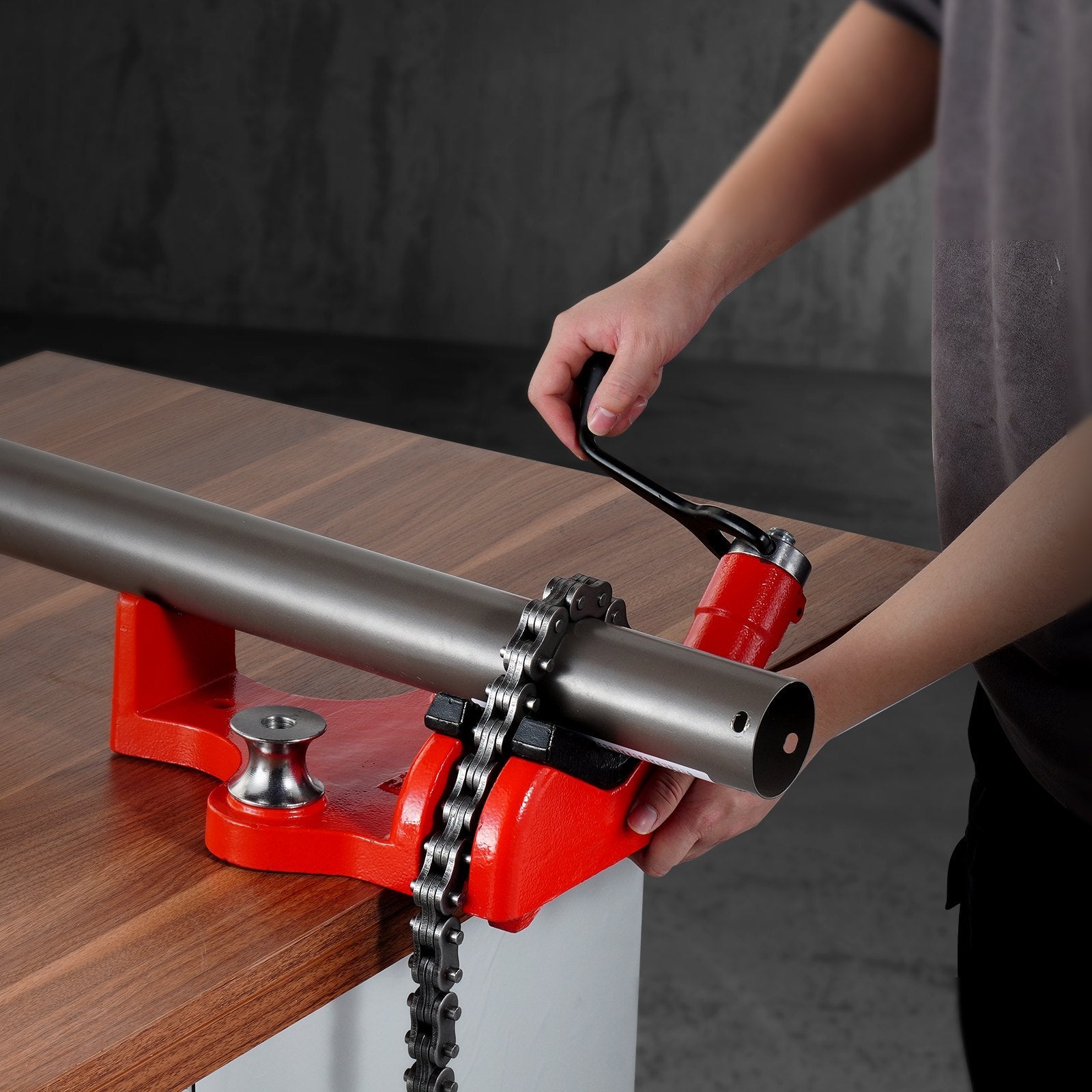 VEVOR Screw Bench Chain Vise 1/2 to 8 inch Capacity Heavy Duty Chain Pipe Vise