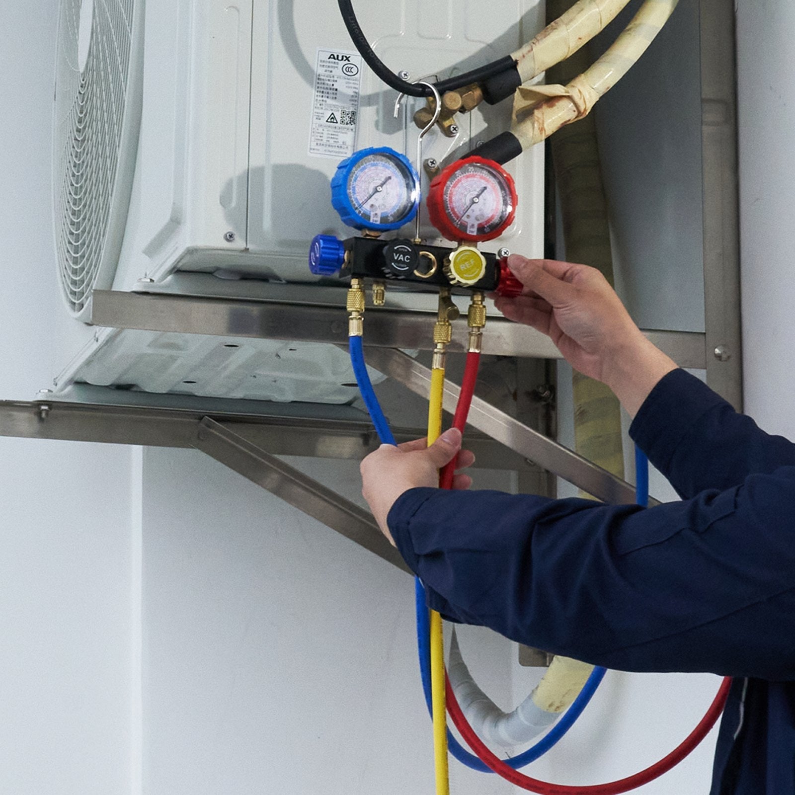 VEVOR 4 Way AC Gauge - AC Manifold Gauge Set for R134A R22 R12 R502 Refrigerant, Freon Gauges with 5ft Hoses, Couplers, Can Tap Works on Car Auto Freon Charging and Evacuation