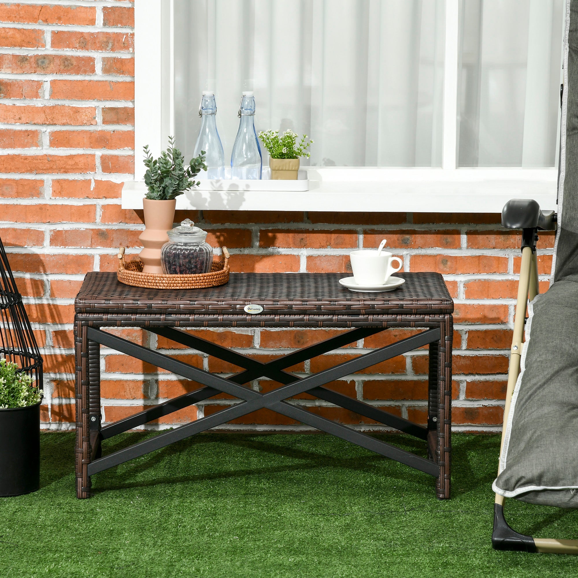 Outsunny Mixed Brown Wicker Patio End Table Outdoor Rattan Side Table with Sturdy Plastic Board Top for Porch Balcony
