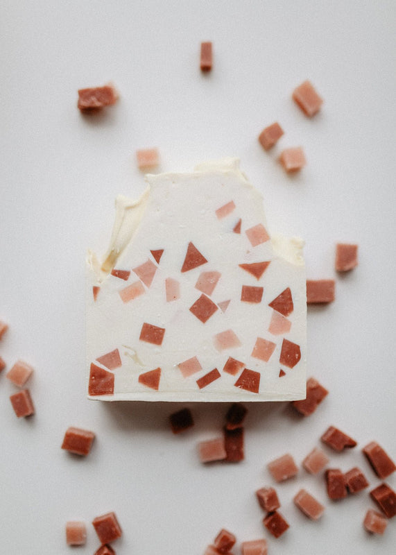 Luxury bath soap set for Canadian homes