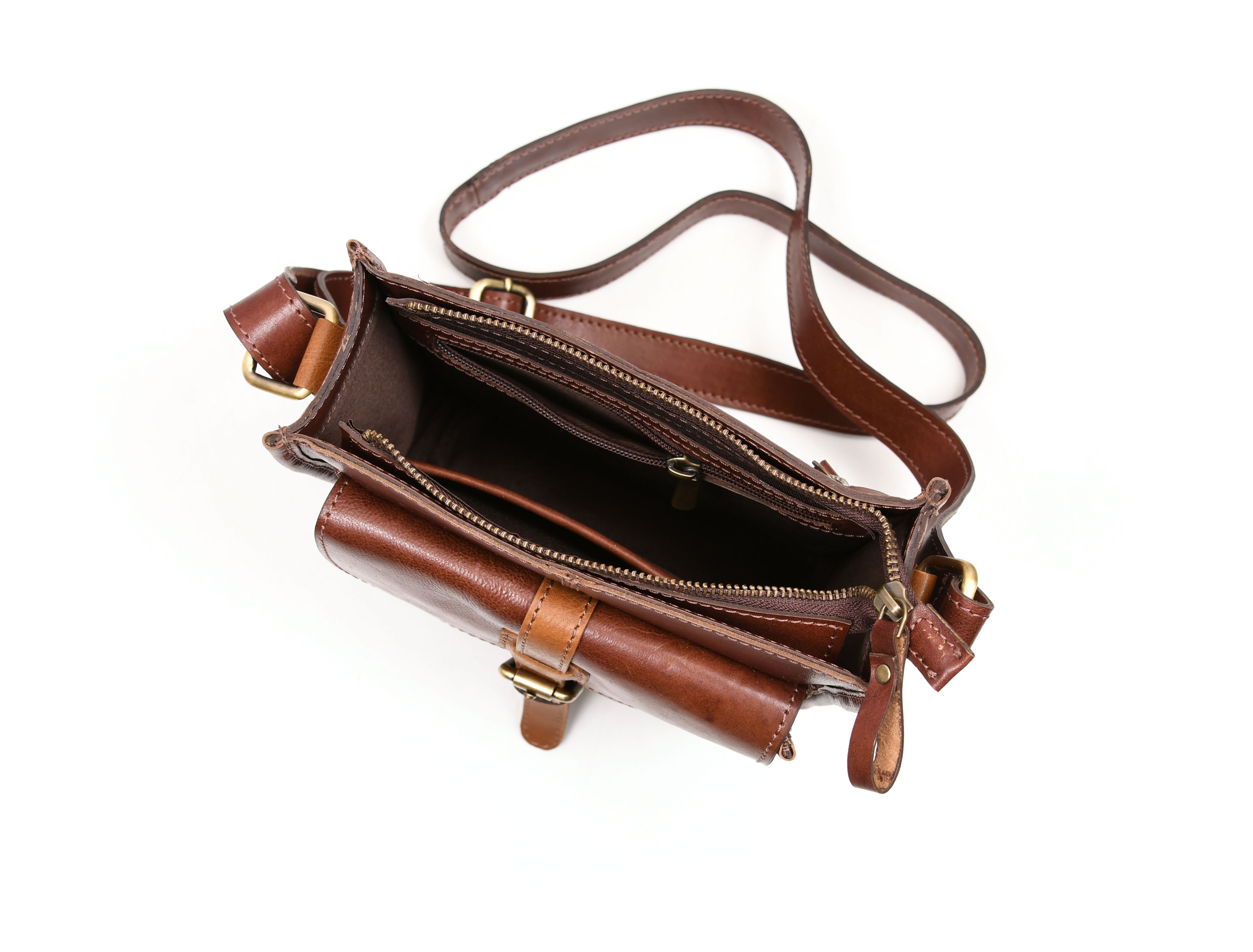 Leather Flight Crossbody Bag – Compact & Stylish Carry