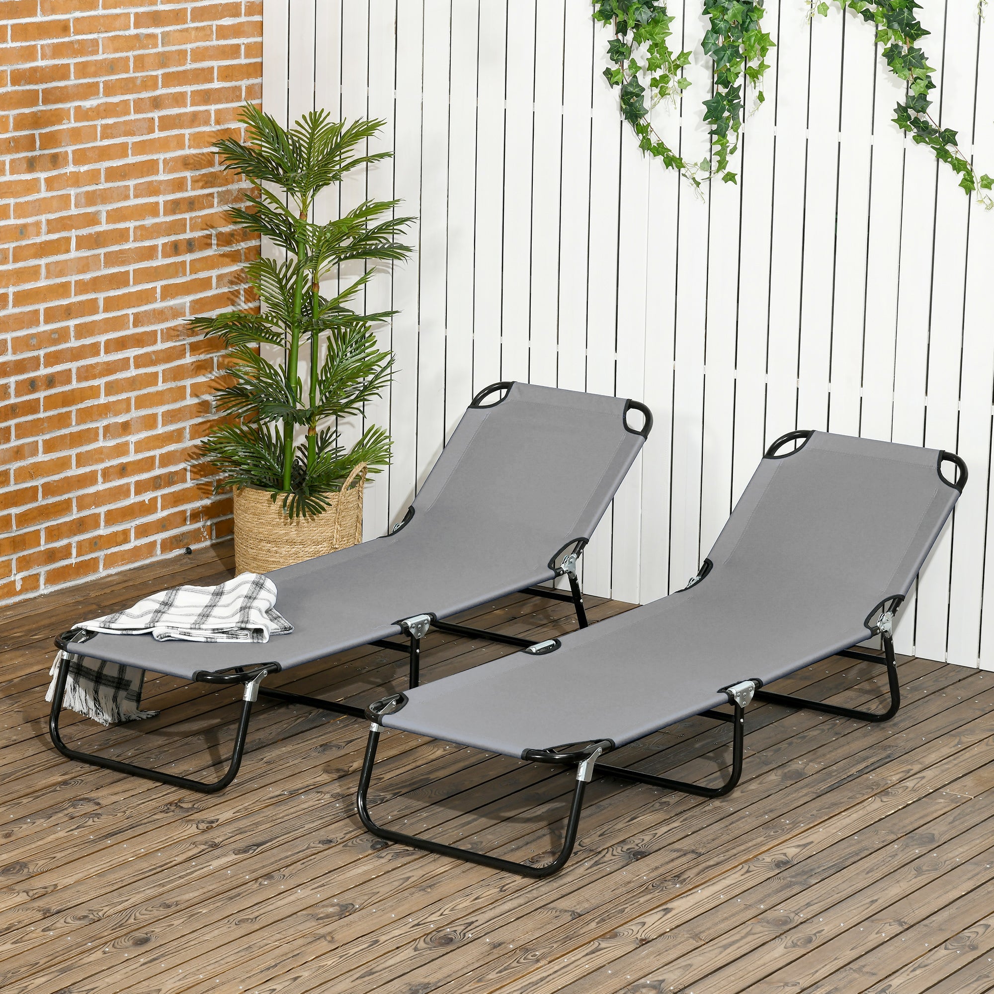Outsunny Set of 2 Folding Outdoor Lounge Chair, Sun Tanning Chairs with Reclining Back, Breathable Mesh for Beach Patio, Grey 