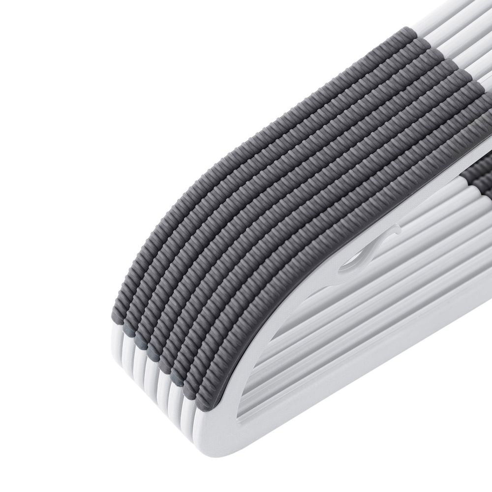 SONGMICS Heavy-Duty Plastic Hangers 