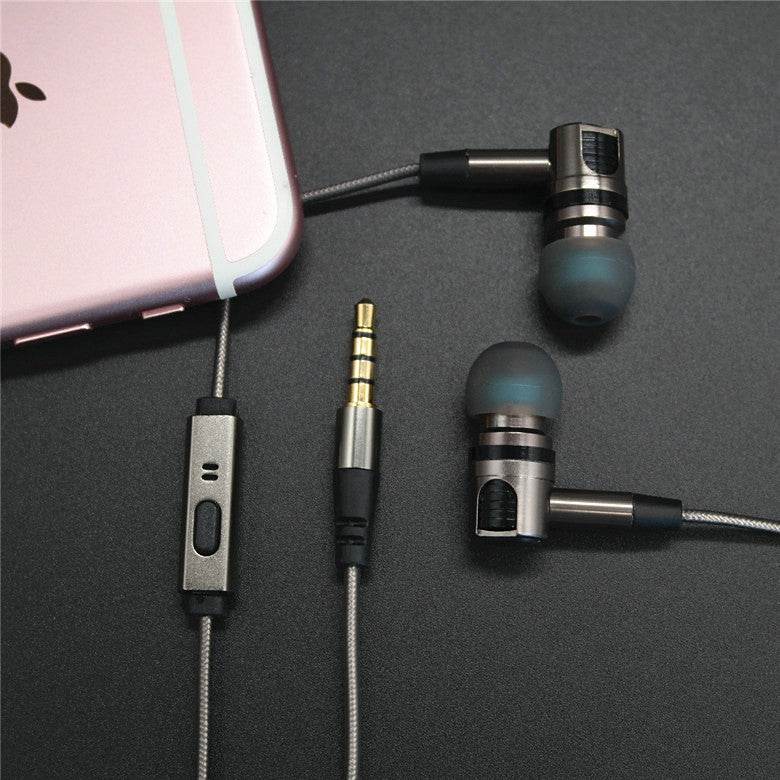 846 in-ear metal earphones 
