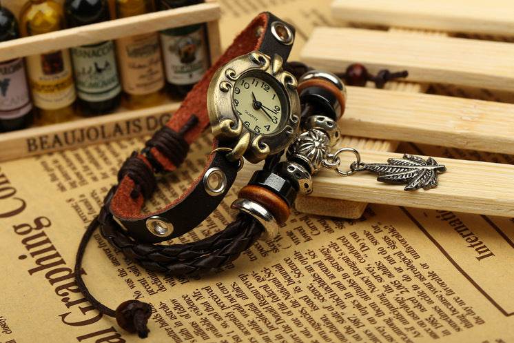 Factory Direct Genuine Leather Bracelet Watch Retro Leather Bracelet Watch Beaded Bracelet Yiwu Wholesale Jewelry 
