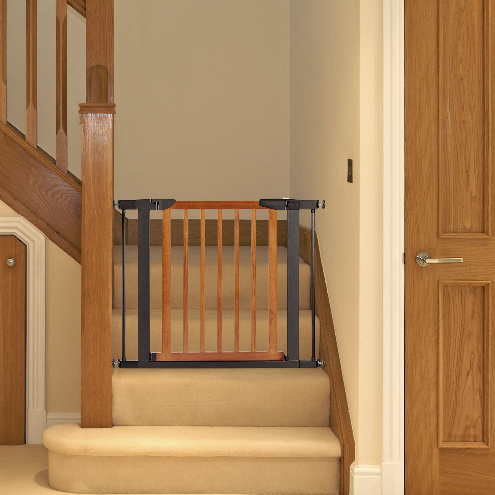 Extendable Safety Gate for Baby and Pet-Brown