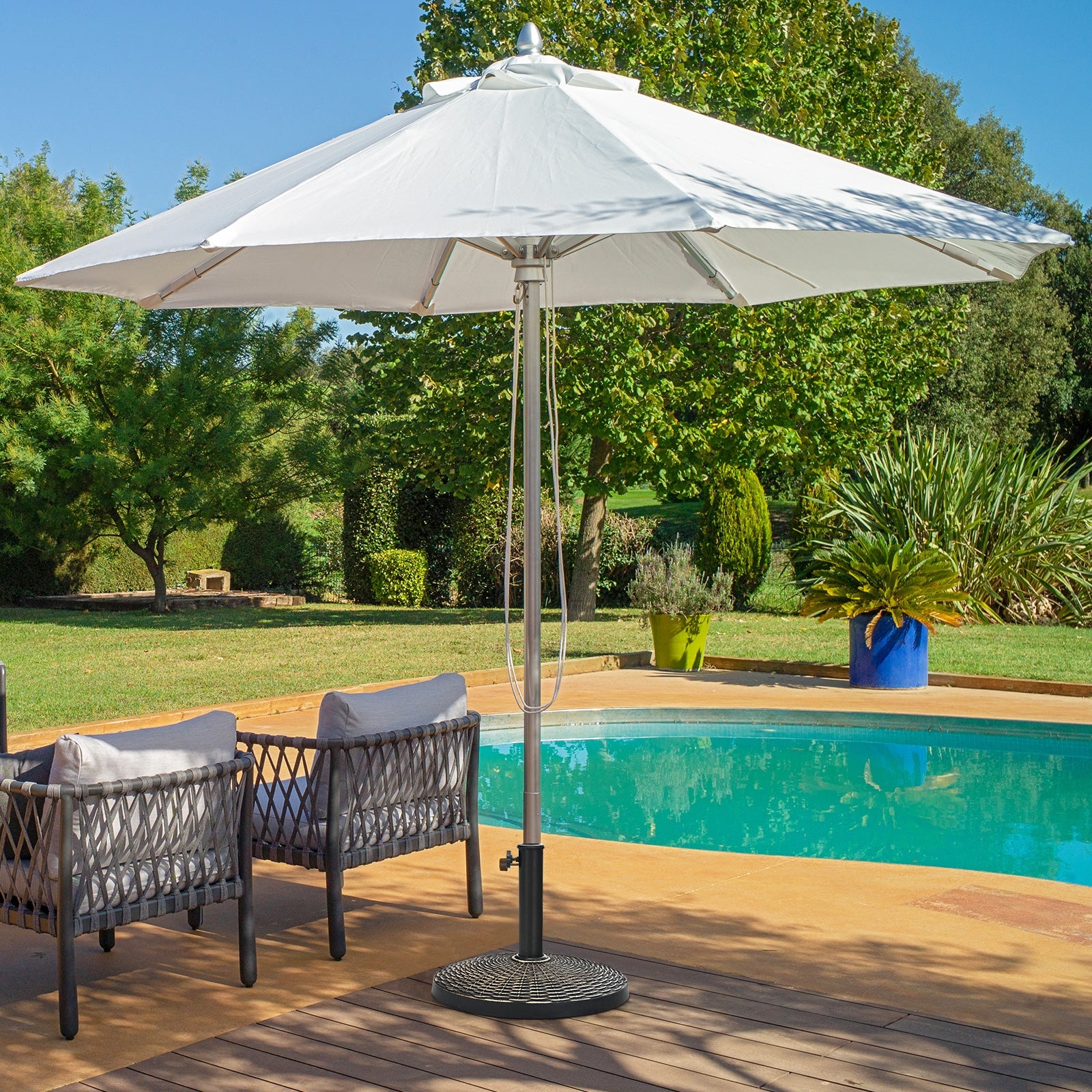 22Lbs Patio Resin Umbrella Base with Wicker Style for Outdoor UseÂ 