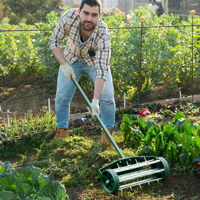 18 Inch Rolling Lawn Aerator with Splash-Proof Fender for Garden 