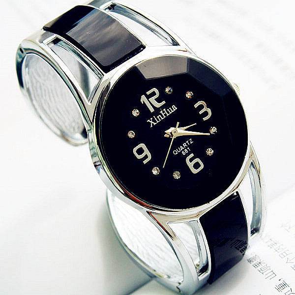 Ladies bracelet watch 