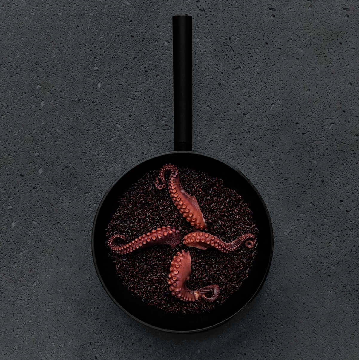 COMBEKK - Ceramic Aluminium WOK PAN 28 CM BLACK 