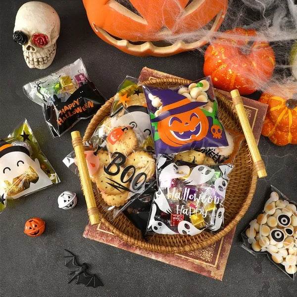 450 Pcs Halloween Cellophane Treat Bags Self-sealing Clear Candy Cookie Bags Pumpkin Ghost Black Cat Skull Trick Or Treat Bags For Halloween Birthday Trick Or Treat Party Favors Supplies 