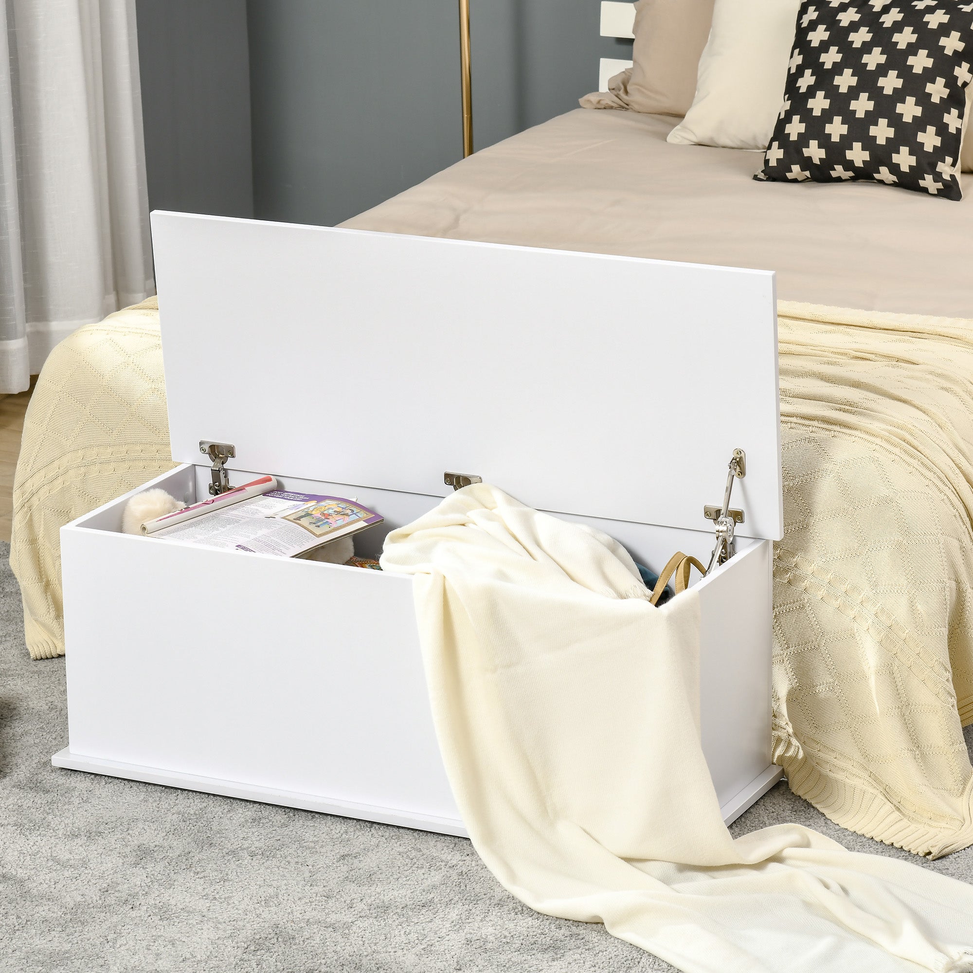HOMCOM Wooden Storage Box Clothes Toy Chest Flip-Top Lid Bench Seat Ottoman Blanket Trunk White 
