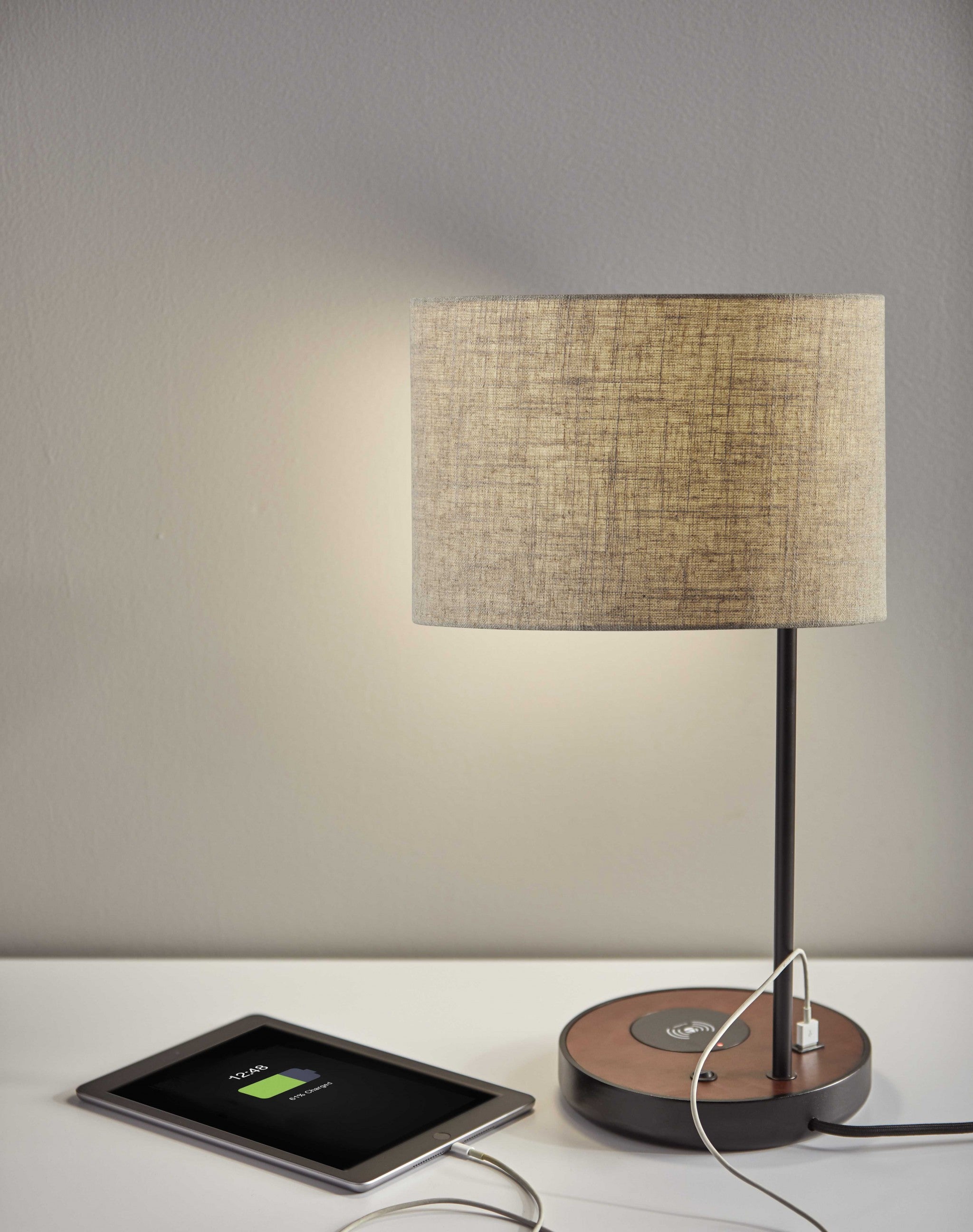 Matte Black Metal Wood Wireless Charging Table Lamp