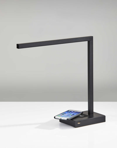 Slender Bar Black Metal Led Charging Desk Light 