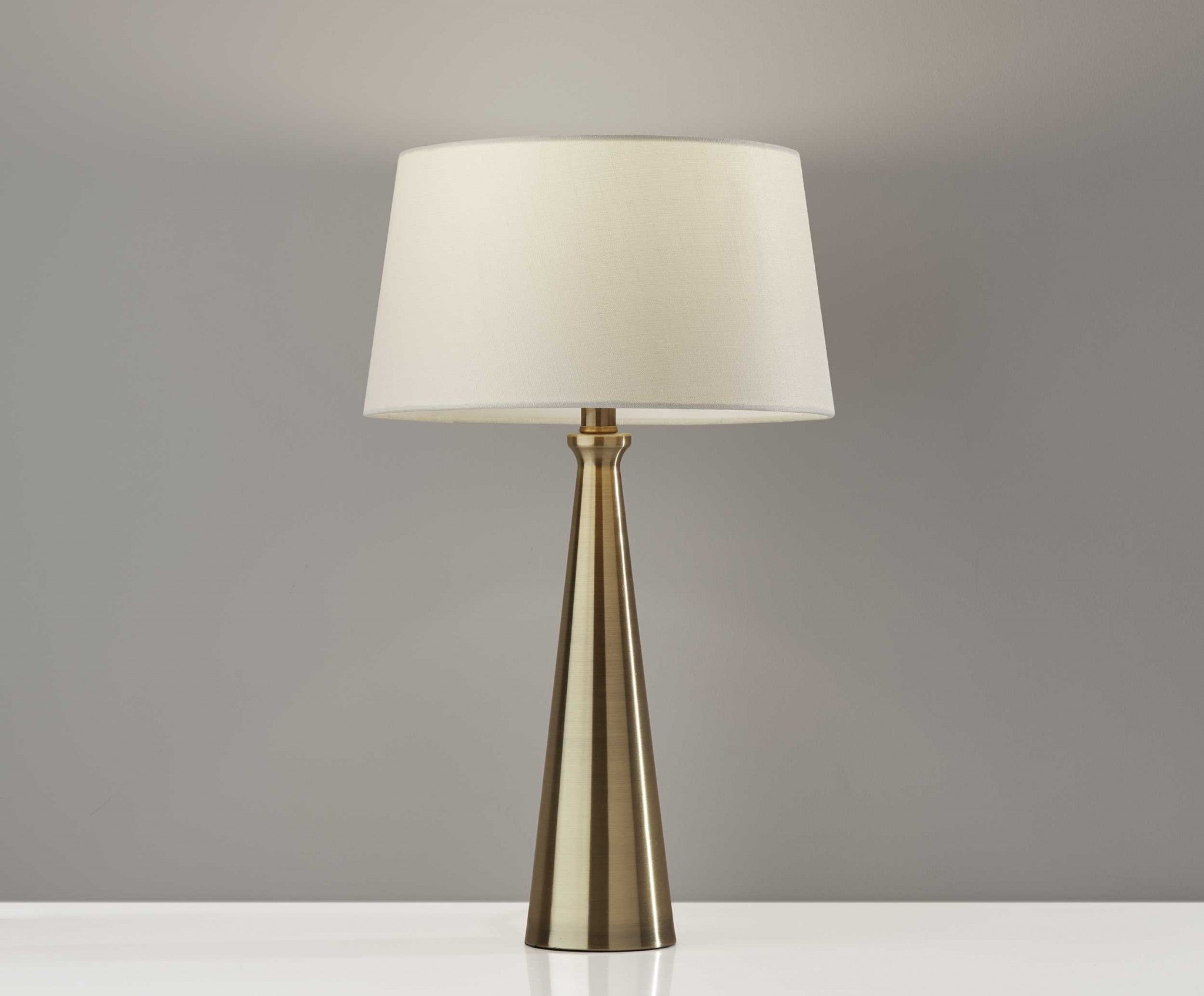 Set Of 2 Contemporary Tapered Brass Metal Table Lamps