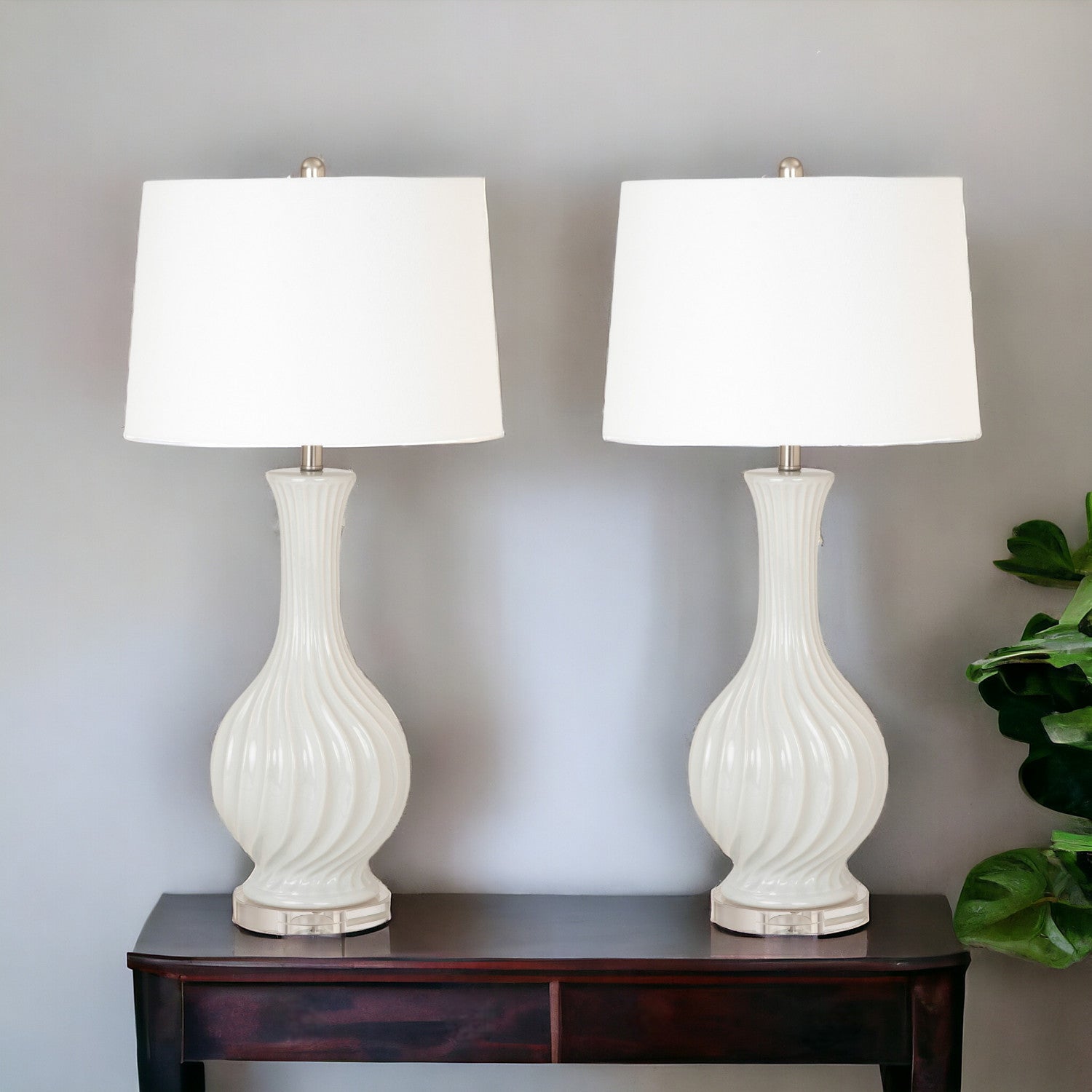 Set of Two Light Gray Curved Ceramic Table Lamps