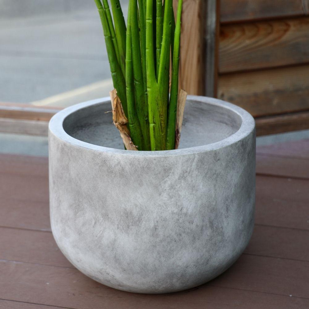 Berto Cement Planter 15'' 