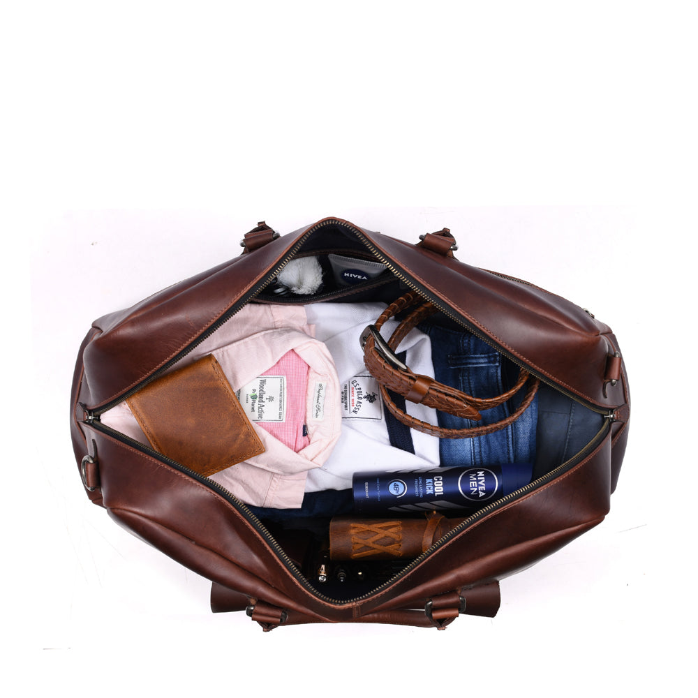 Voyager Leather Duffle – Premium Cowhide Travel Style