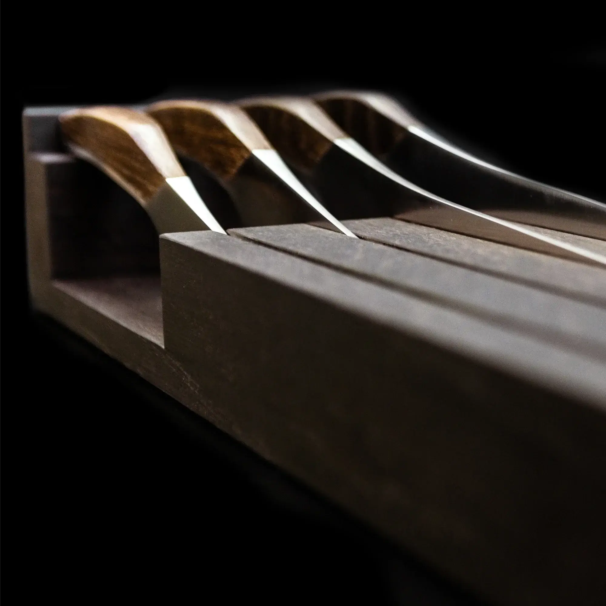 SYNCHROS | 4 piece bundle with Oak-wood Knife holder 