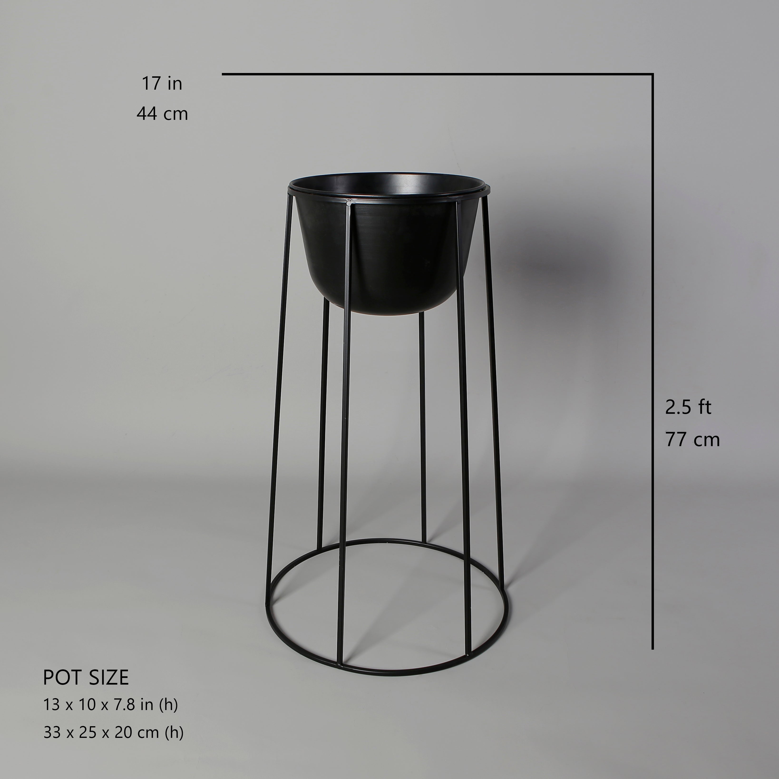 Nura Black Raised Metal Pot Planter 2.5’ 