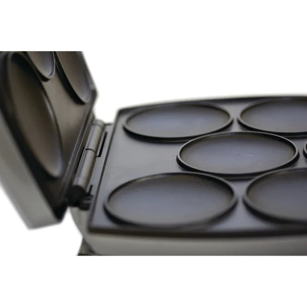 Brentwood® 6-Piece Nonstick Arepa Maker