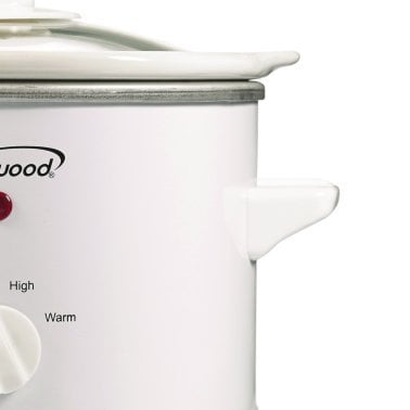 Brentwood® 1.5-Qt. 120-Watt Slow Cooker, White