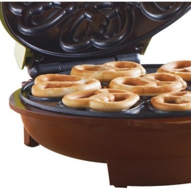 Brentwood® Just For Fun Electric 6-Hole Nonstick Mini Pretzel Maker