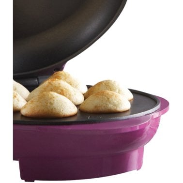 Brentwood® Just For Fun Electric 7-Hole Nonstick Mini Cupcake Maker