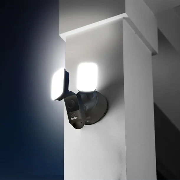 Lorex® Wi-Fi® 2K 4.0-MP Wired Floodlight Security Camera (Black)