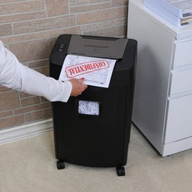 Royal® 260MX 20-Sheet Crosscut Paper and CD Shredder