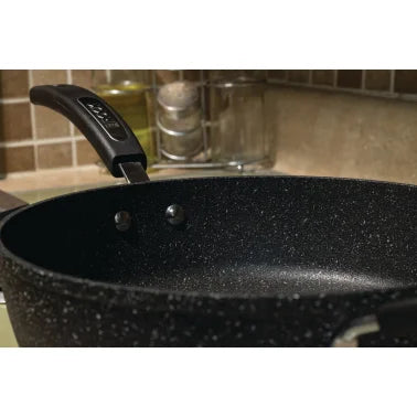 THE ROCK™ by Starfrit® 11" Deep-Fry Pan with Lid & Bakelite Handles