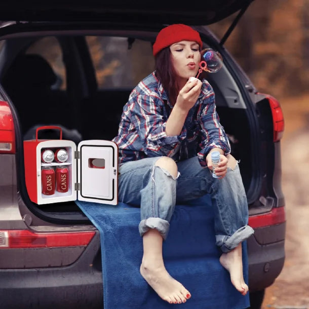 Frigidaire® 0.5-Cubic-Foot Retro Portable Mini Fridge (Red)