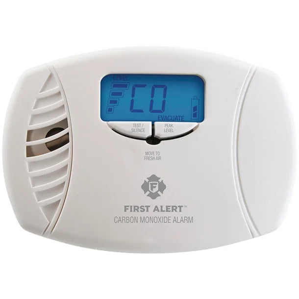 First Alert® Dual-Power Carbon Monoxide Plug-in Alarm with Digital Display