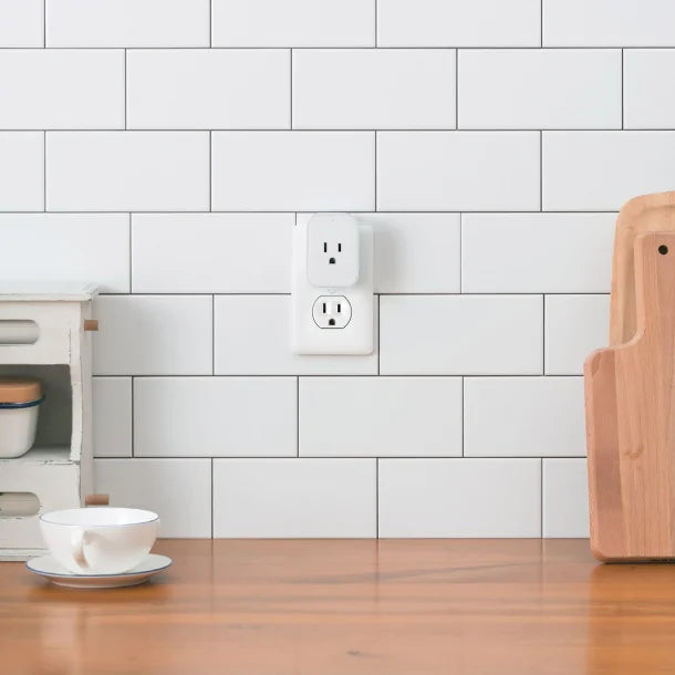 Aqara® Wi-Fi®, Alexa®, Siri®, and Zigbee®-Compatible Smart Plug