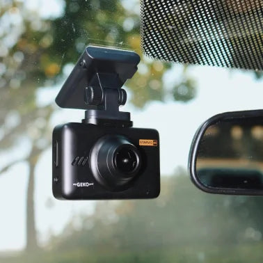 GekoGear™ Orbit 535 4K UHD Wi-Fi® Dash Cam with 2.35-In. LCD Display