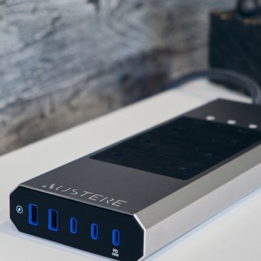 Austere® VII Series Power 4,000-Joules Surge Protector Power Strip with 5 OmniPort USB+PD Ports, 6-Ft. Cord (6 Outlet)