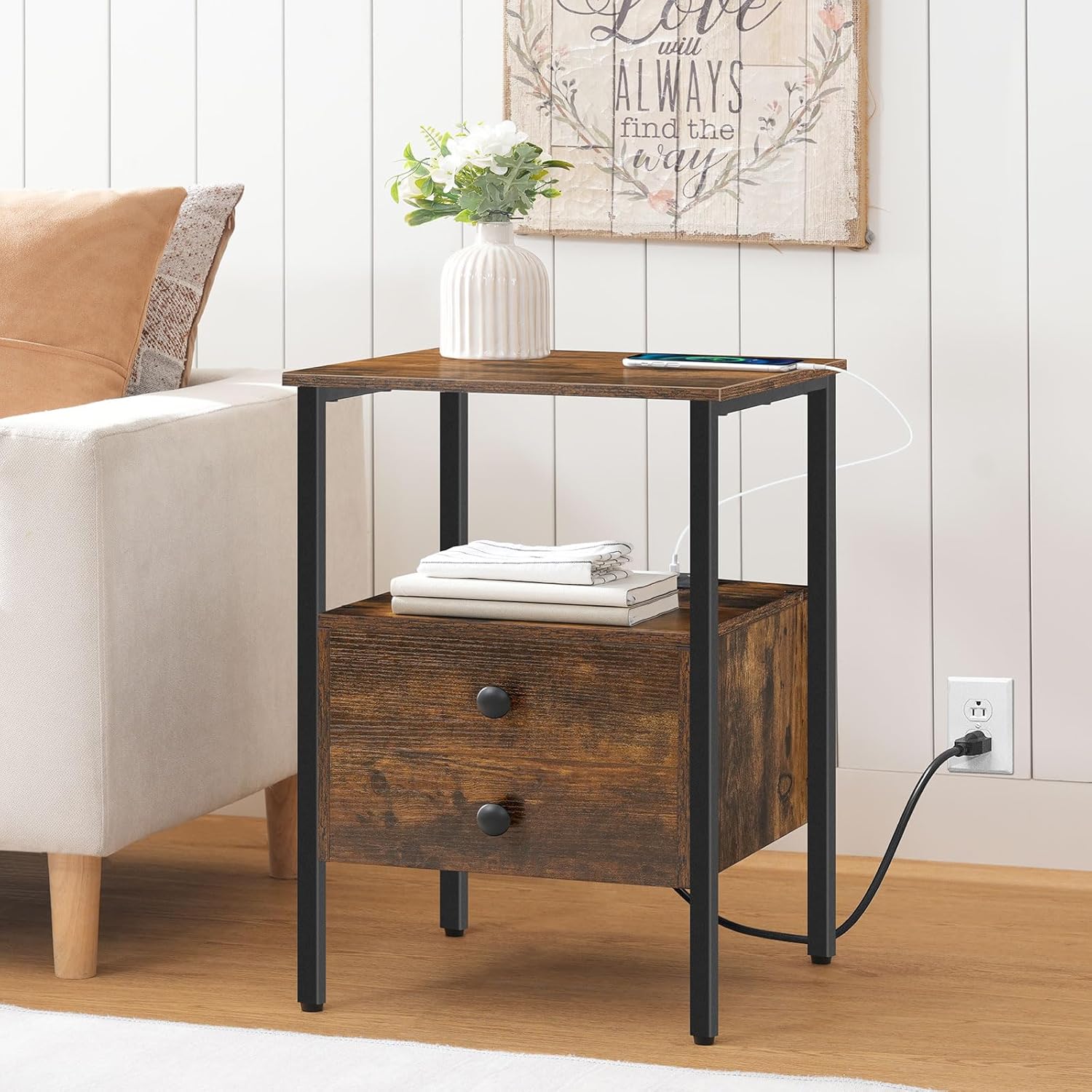 HOOBRO End Table with Charging Station, Nightstand with 2 Drawers, USB Ports & Power Outlets, Bedside Table for Bedroom & Living Room, Rustic Brown BF43UBZ01